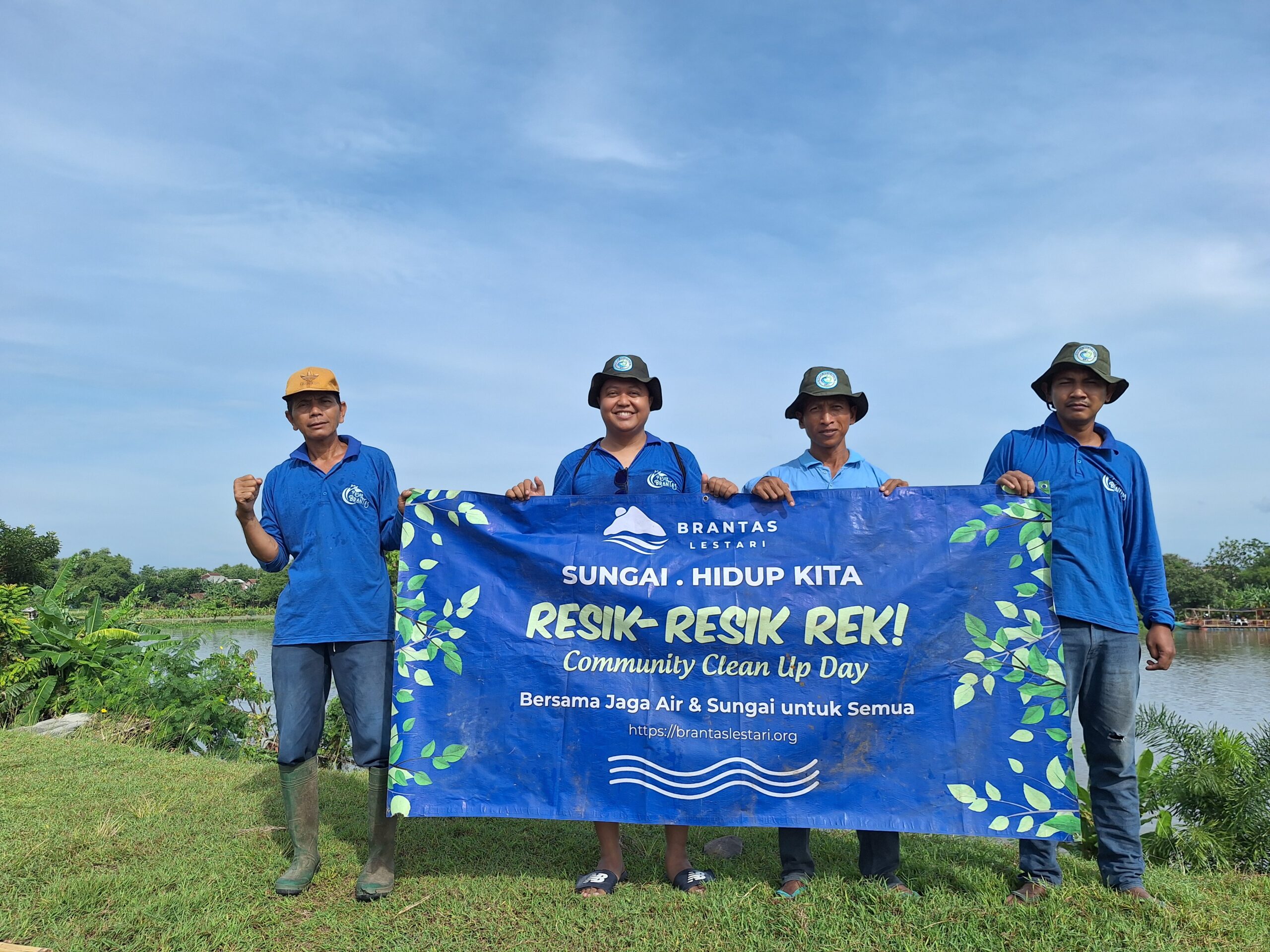 Semangat Pelestarian Lingkungan DAS Brantas Melalui Kegiatan Resik-Resik Rek